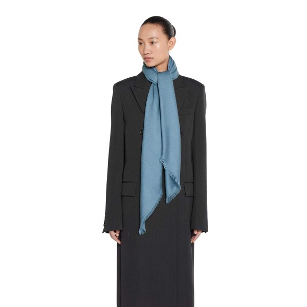 Gucci GG Wool Silk Jacquard Shawl - Image 3