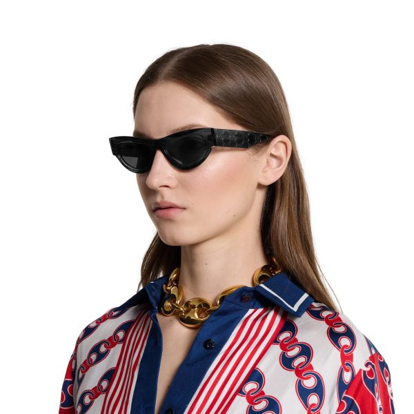 Gucci Cat Eye Sunglasses - Image 3