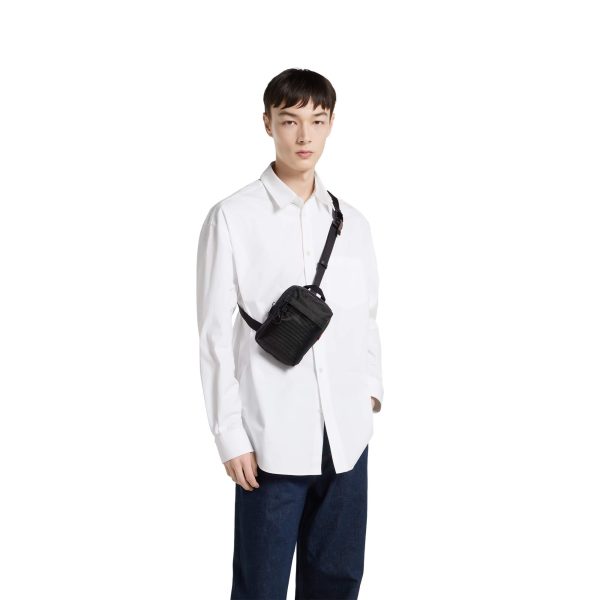 Gucci Nexus Mini Slingbag - Image 8