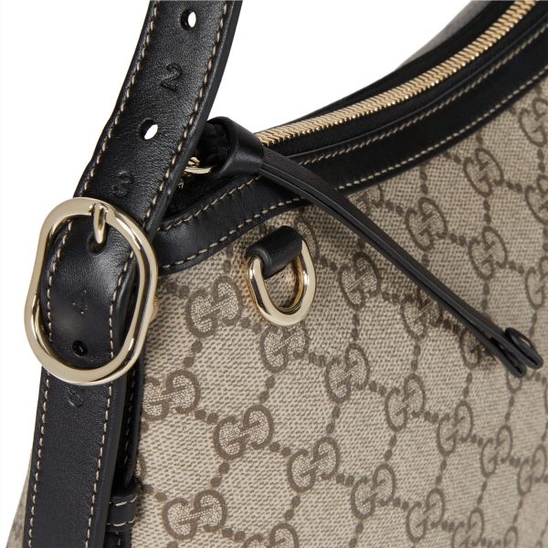 Gucci GG Emblem Medium Shoulder Bag - Image 7