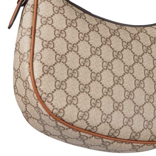 Gucci GG Emblem Medium Shoulder Bag - Image 7