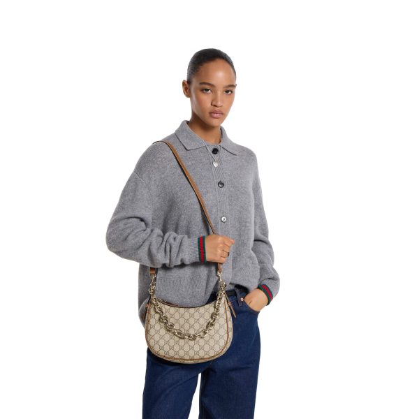 Gucci GG Emblem Medium Shoulder Bag - Image 8