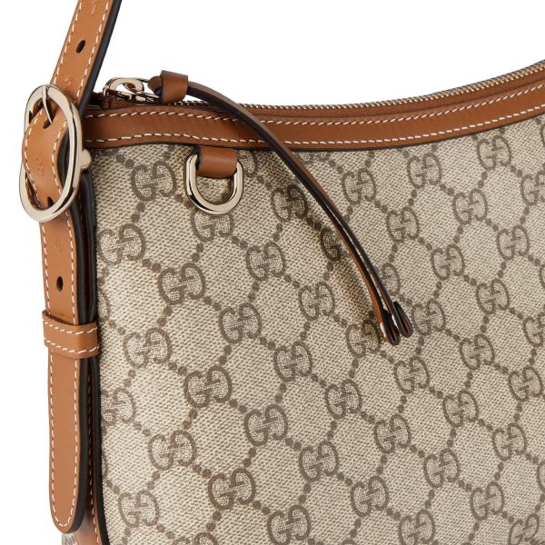 Gucci GG Emblem Medium Shoulder Bag - Image 6