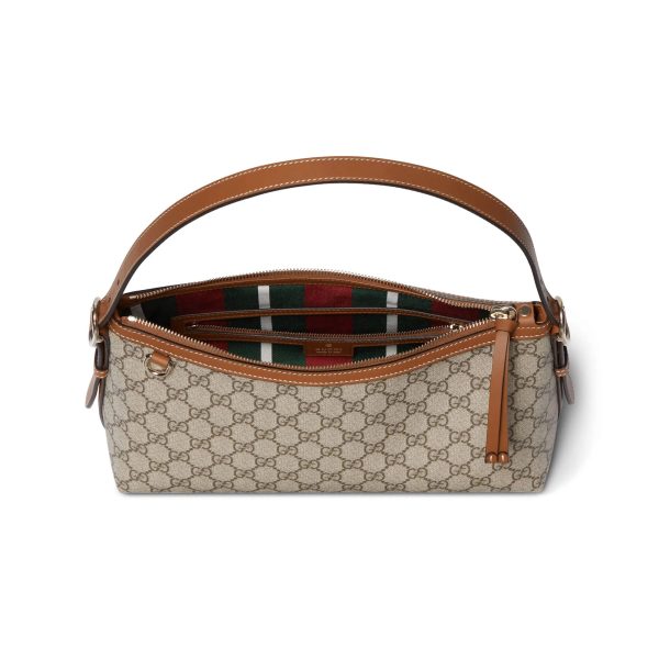 Gucci GG Emblem Medium Shoulder Bag - Image 5