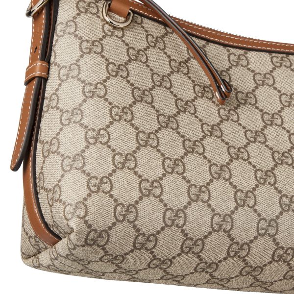 Gucci GG Emblem Medium Shoulder Bag - Image 7
